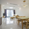 Cho thuê căn hộ 02 phòng ngủ NỘI THẤT XỊN tại Sunshine City Hà Nội