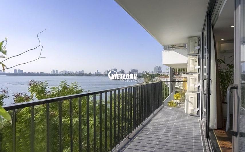 11jpg_6760263803-min