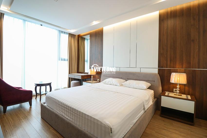 Cho thuê căn hộ 04PN nội thất xịn, Yên tĩnh tại tòa M1 Vinhomes Metropolis Cho thuê căn hộ 04PN nội thất xịn, Yên tĩnh tại tòa M1 Vinhomes Metropolis