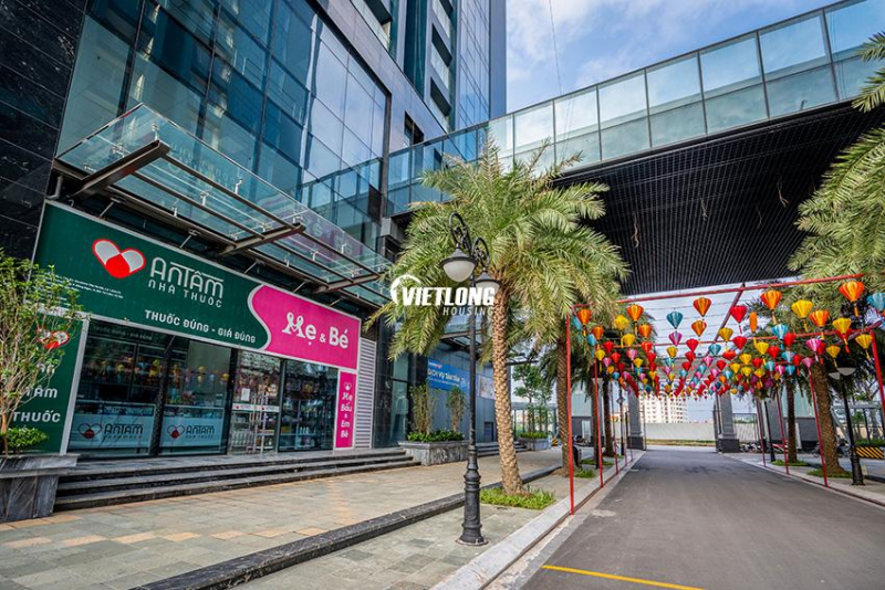 Cho thuê căn hộ 02 phòng ngủ, view sông hồng tại Sunshine City Hà Nội