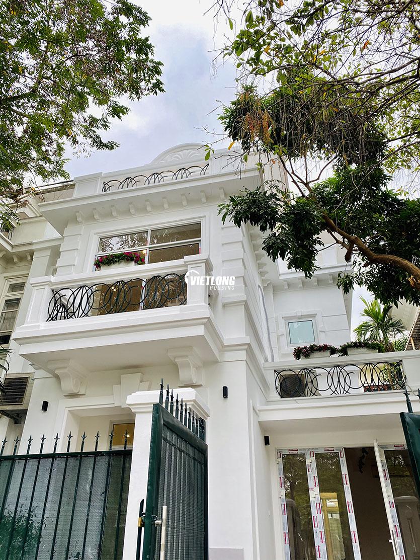 ban biet thu khu D Ciputra gan Unis ban biet thu khu D Ciputra