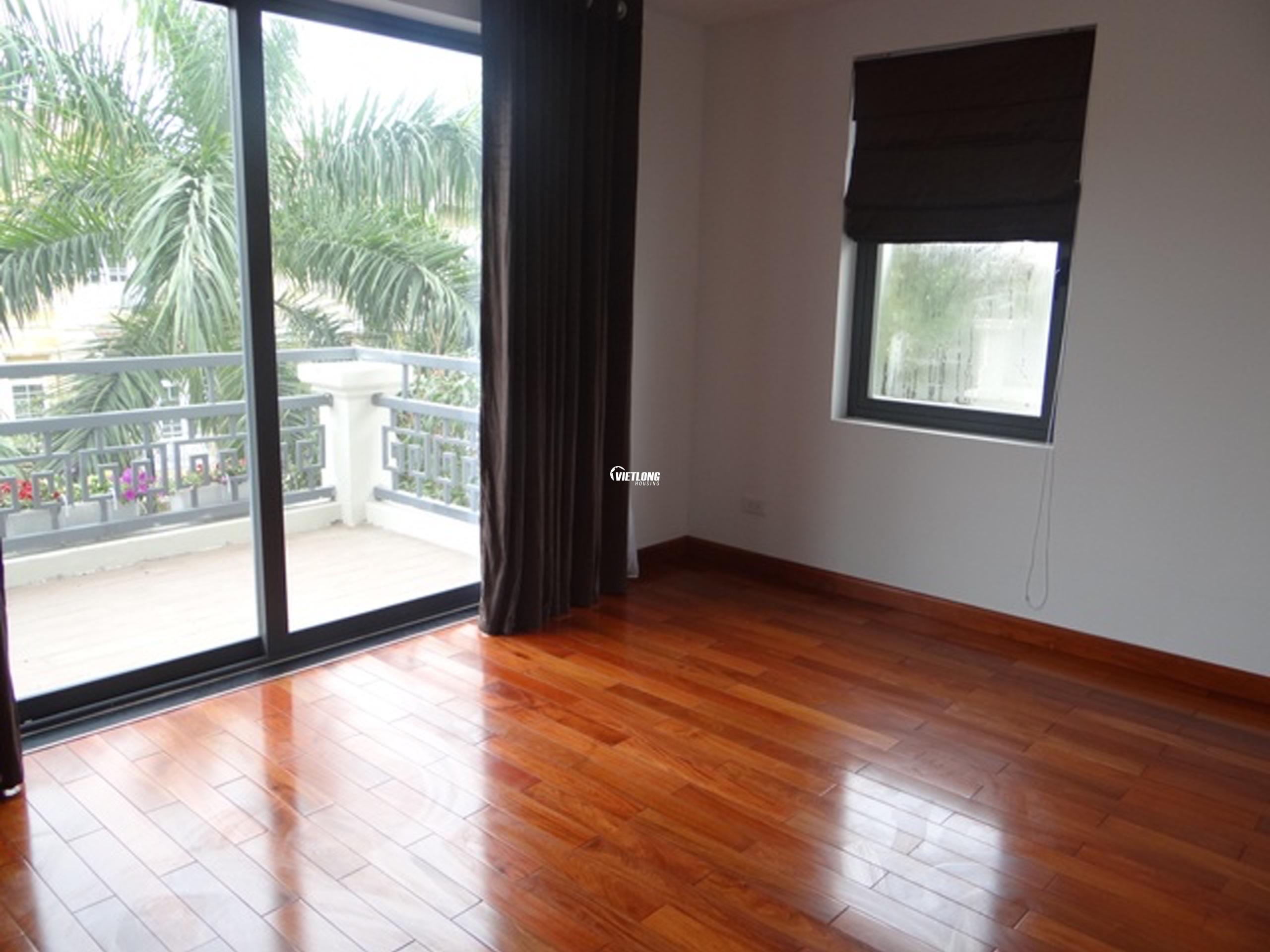 ban biet thu khu T3 Ciputra view song14