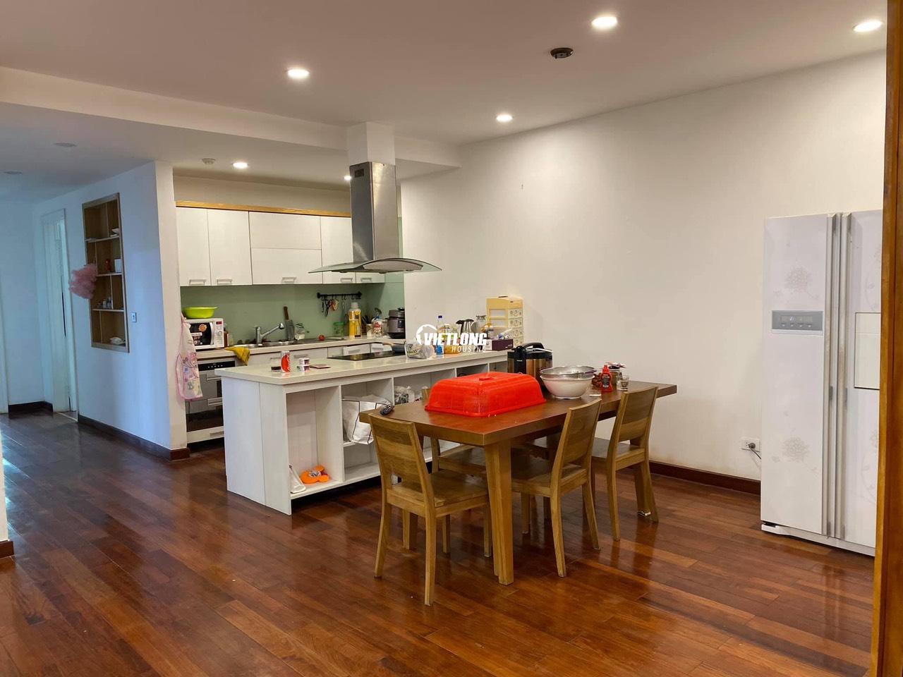 bán căn hộ tòa E4 Ciputra (2)