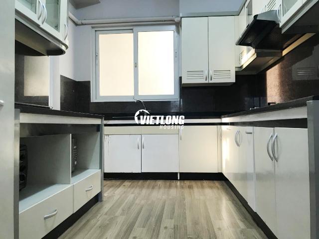 ban chung cu E5 Ciputra (5)