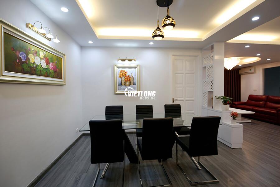 Căn hộ nội thất hiện đại 153m2 4 phòng ngủ cho thuê tại E1 (3)