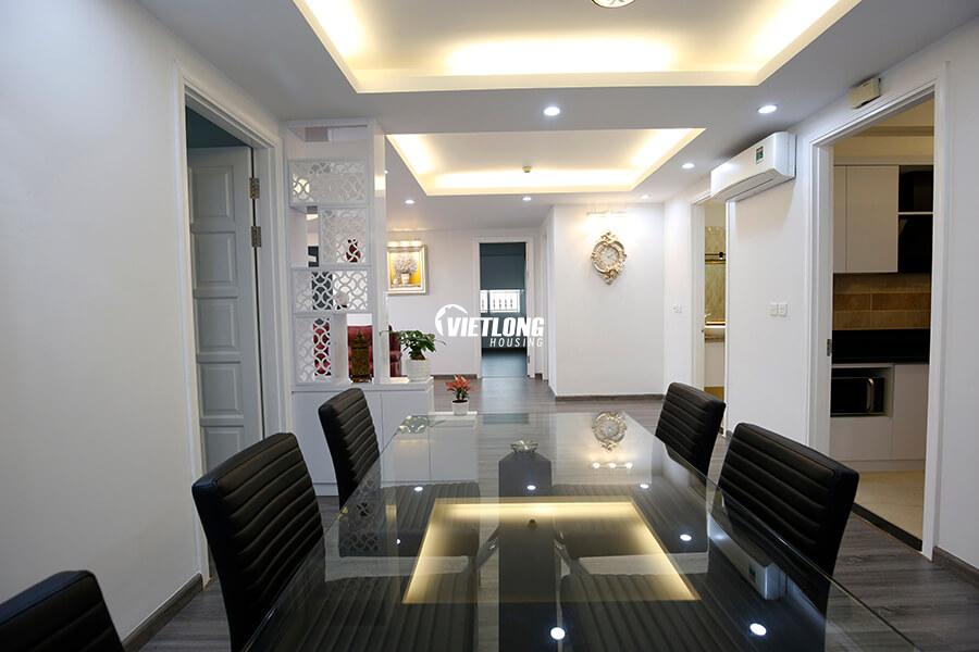 Căn hộ nội thất hiện đại 153m2 4 phòng ngủ cho thuê tại E1 (4)