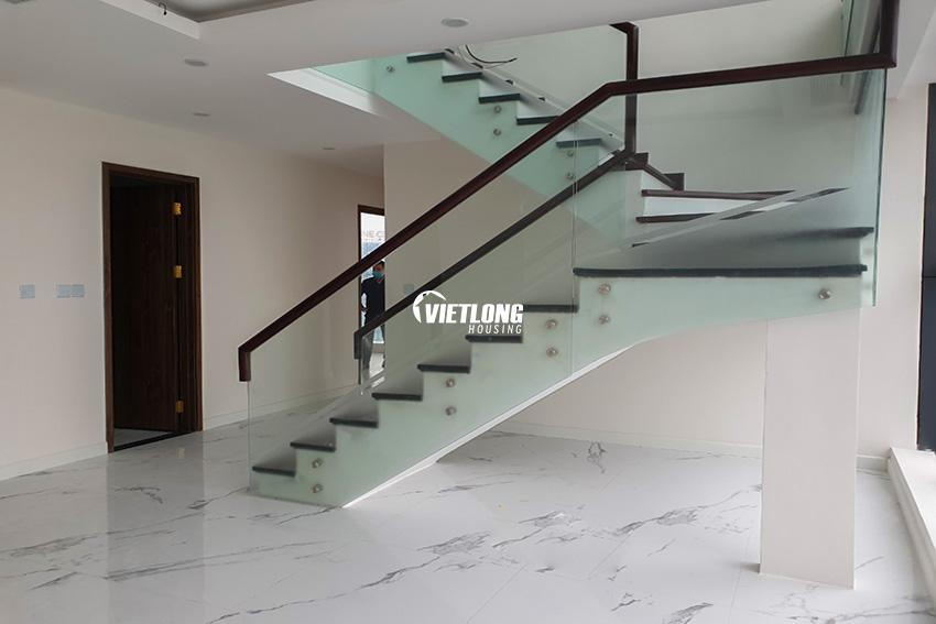 Cho thuê căn Duplex 04 phòng ngủ Giá 35 triệutháng tại Sunshine City Hà Nội (3)