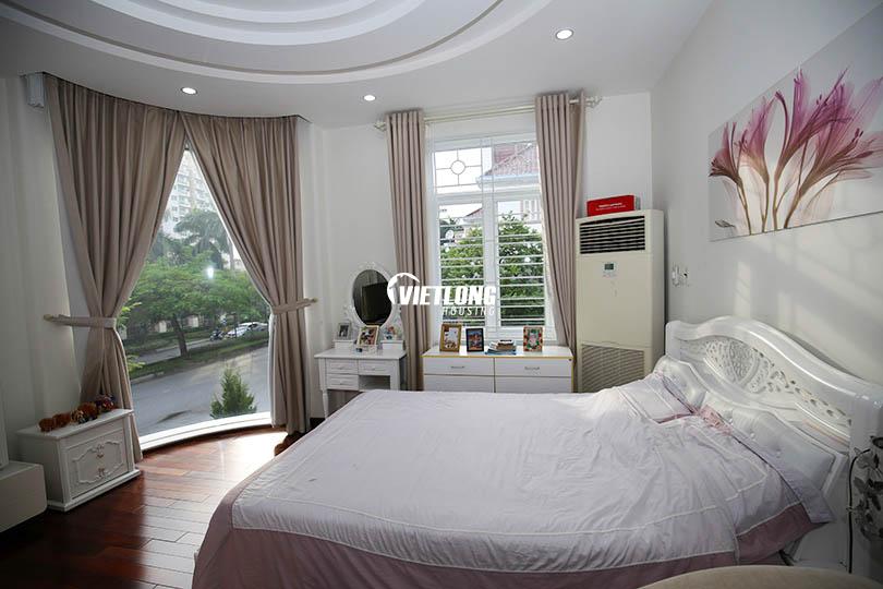 Biệt thự nhiều ánh sáng, sửa chữa đẹp cho thuê tại khu C Ciputra (14)
