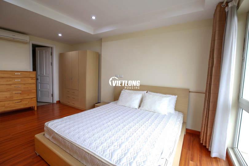 Cho thuê căn hộ 182m2 4 phòng ngủ, ban công rộng nhiều ánh sáng (6)