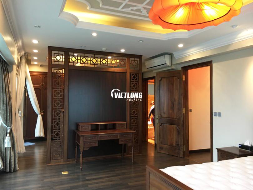 Cho thuê căn hộ 267m2 4 phòng ngủ view hồ tuyệt đẹp (2)