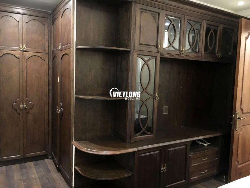 Cho thuê căn hộ 267m2 4 phòng ngủ view hồ tuyệt đẹp (7)