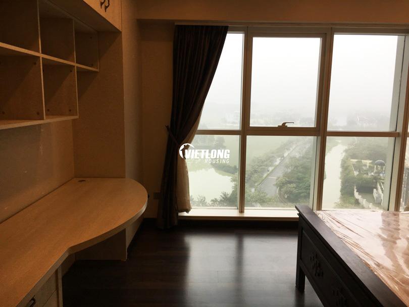 Cho thuê căn hộ 267m2 4 phòng ngủ view hồ tuyệt đẹp (8)