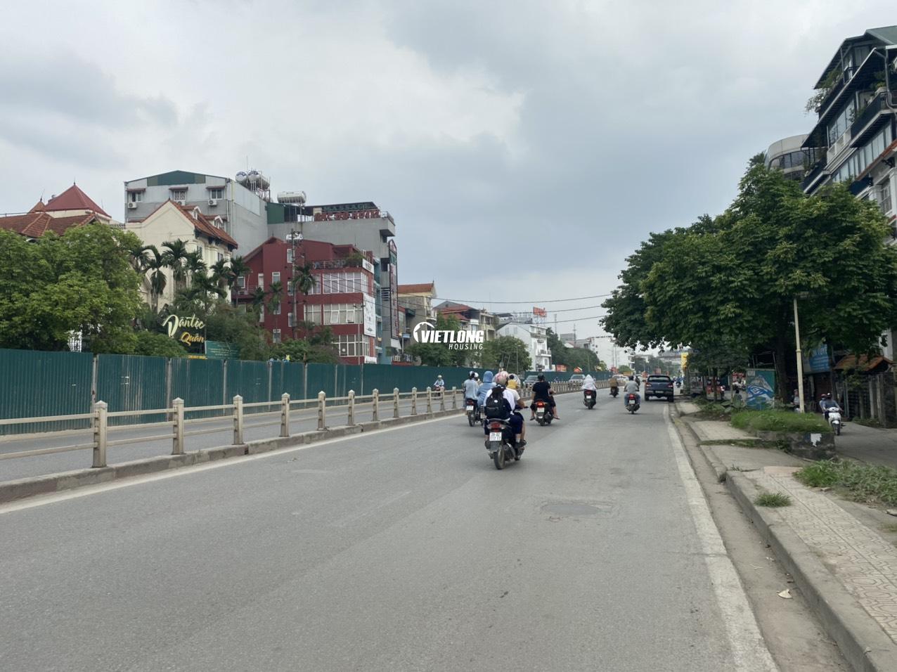 z2435329905061_7d174658cff3bb23ed2fbaf1d663b572