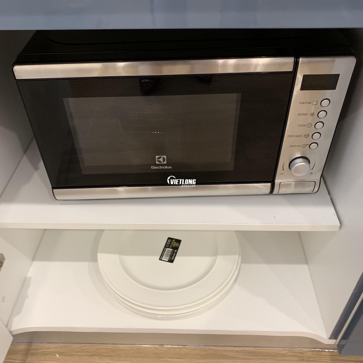 Bán căn hộ 02 PN full nội thất tòa M2 Vinhomes Metropolis giá 6.2 tỷ bao phí chuyển nhượng (1)