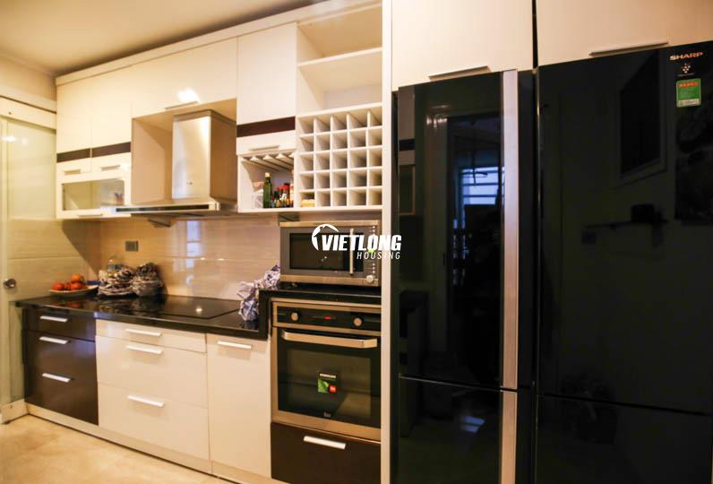 Căn hộ 154m2 3 phòng ngủ nội thất mới cho thuê tại L1 (15)