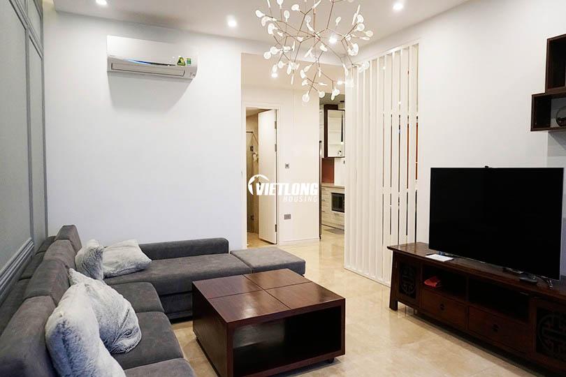 Căn hộ 154m2 3 phòng ngủ view hồ cho thuê (2)