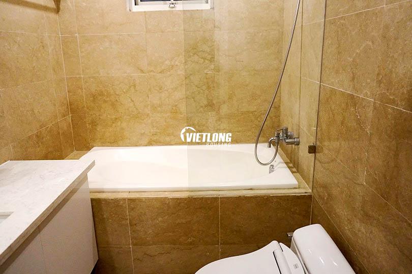 Căn hộ 154m2 3 phòng ngủ view hồ cho thuê (9)