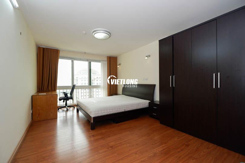 Căn hộ tầng cao 182m2 4 phòng ngủ tại P2 cho thuê (7)