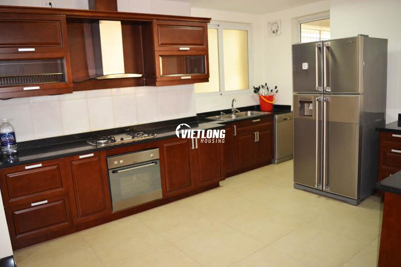 Cho thuê căn hộ 153m2 tại E4 Ciputra (2)