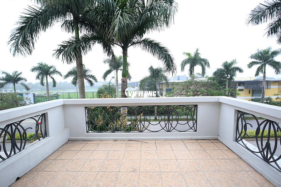 Biệt thự giai đoạn 1 sửa chữa đẹp nhiều ánh sáng cho thuê (21)