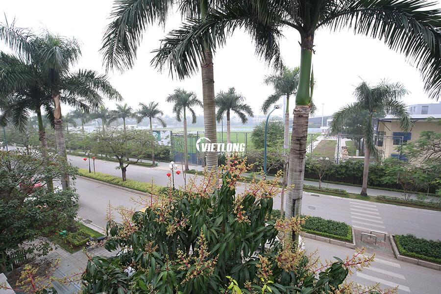 Biệt thự giai đoạn 1 sửa chữa đẹp nhiều ánh sáng cho thuê (22)