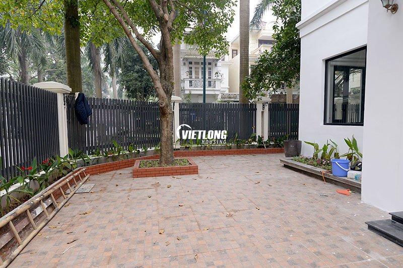 Cho thuê biệt thự 5 phòng ngủ nhiều ánh sáng tại khu D Ciputra (1) Cho thuê biệt thự 5 phòng ngủ nhiều ánh sáng tại khu D Ciputra