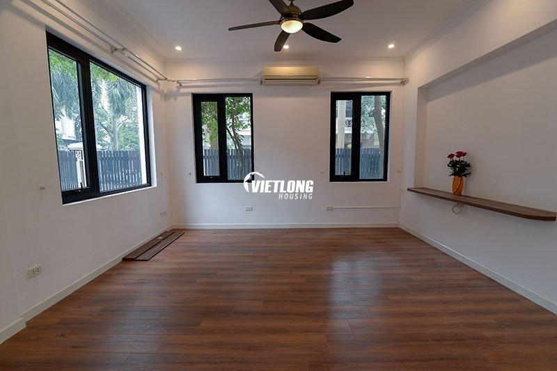 Cho thuê biệt thự 5 phòng ngủ nhiều ánh sáng tại khu D Ciputra (3)