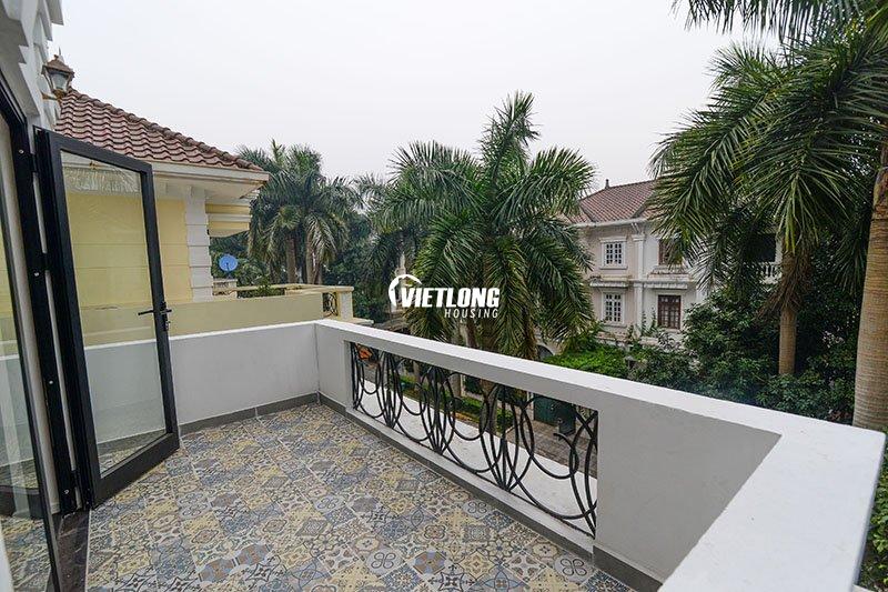 Cho thuê biệt thự 5 phòng ngủ nhiều ánh sáng tại khu D Ciputra (8)