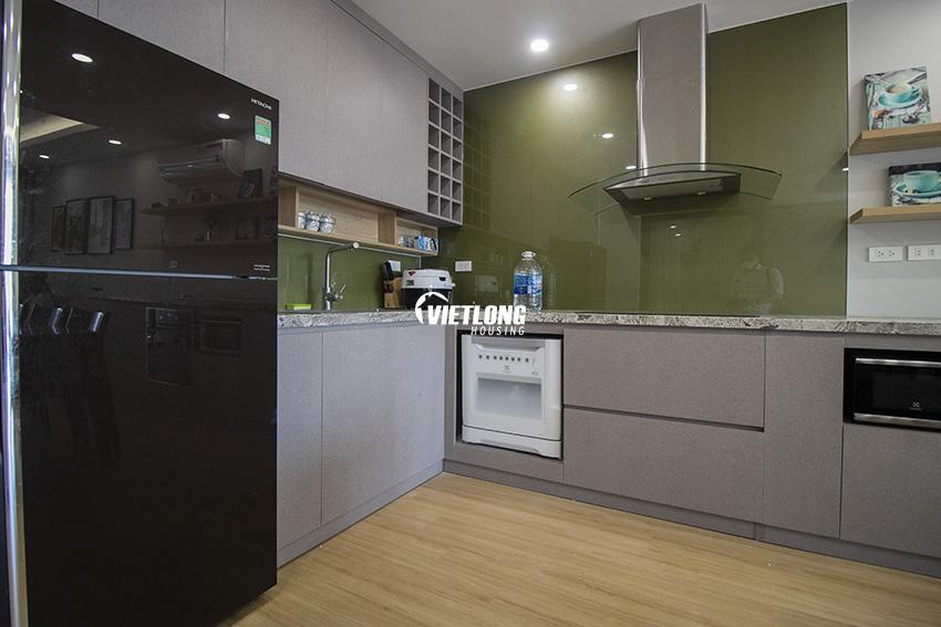 Cho thuê căn hộ 02 PN nội thất hiện đại chỉ với 18 triệu-tháng tại Quảng An Tây Hồ (10)