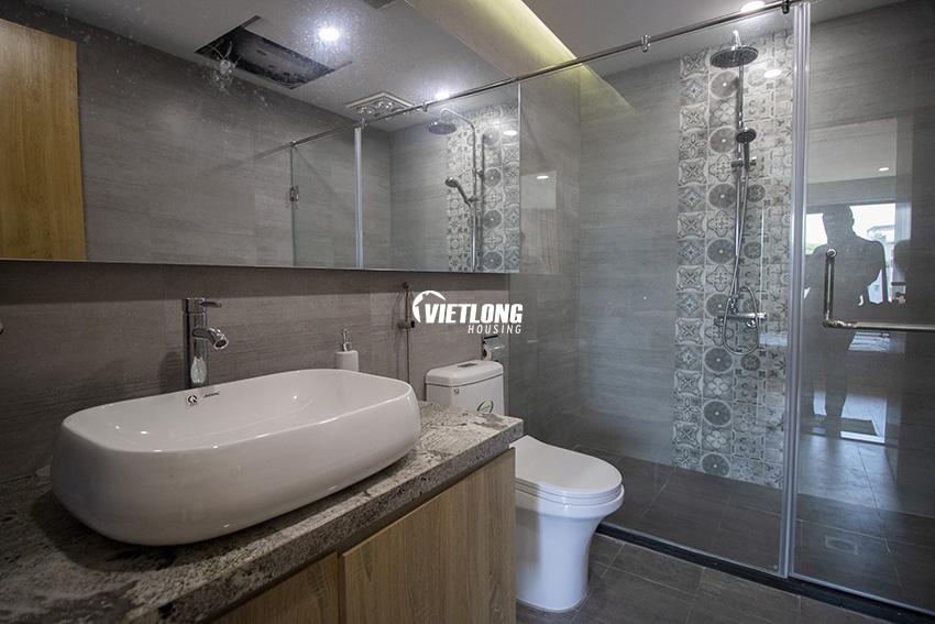 Cho thuê căn hộ 02 PN nội thất hiện đại chỉ với 18 triệu-tháng tại Quảng An Tây Hồ (14)