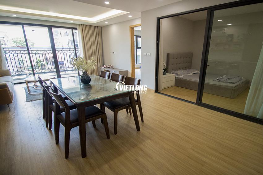 Cho thuê căn hộ 02 PN nội thất hiện đại chỉ với 18 triệu-tháng tại Quảng An Tây Hồ (2)