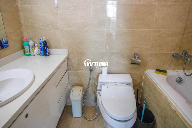 Cho thuê căn hộ 114m2 3 phòng ngủ tại L1 Ciputra (8)