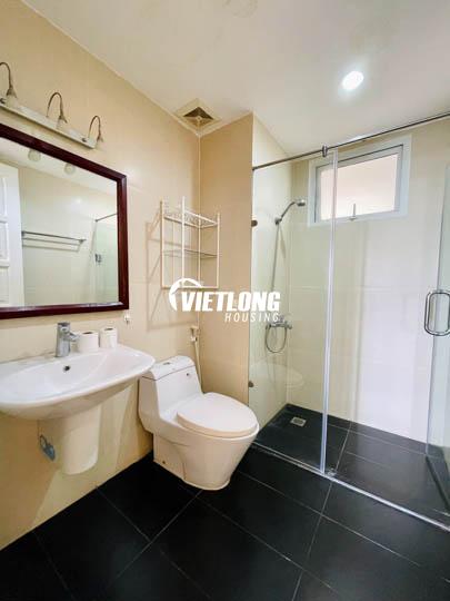 Cho thuê căn hộ 153m2 3 phòng ngủ bếp mở nội thất đẹp (10)