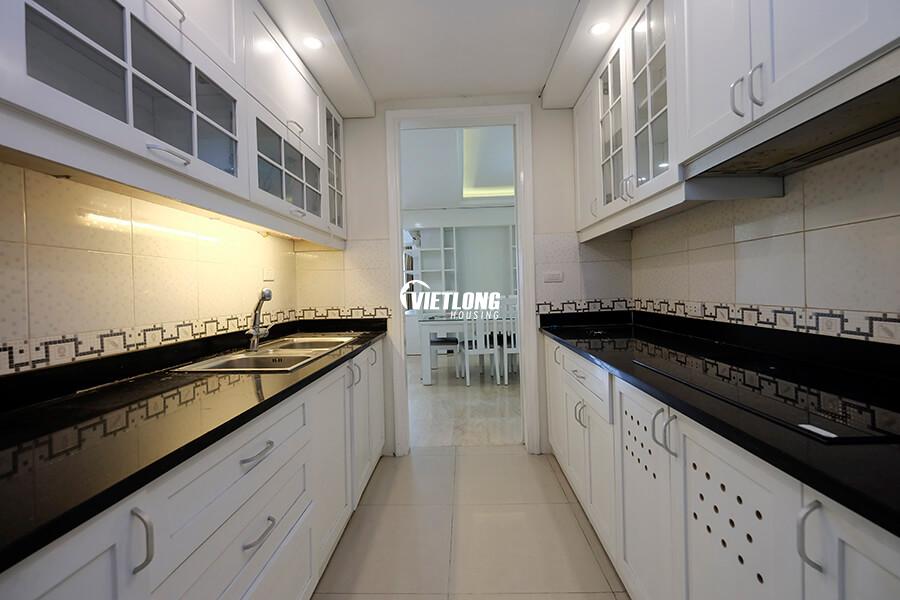 Cho thuê căn hộ 182m2 4 phòng ngủ đủ đồ tại P2 (13)