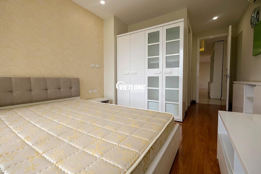Cho thuê căn hộ 182m2 4 phòng ngủ đủ đồ tại P2 (8)