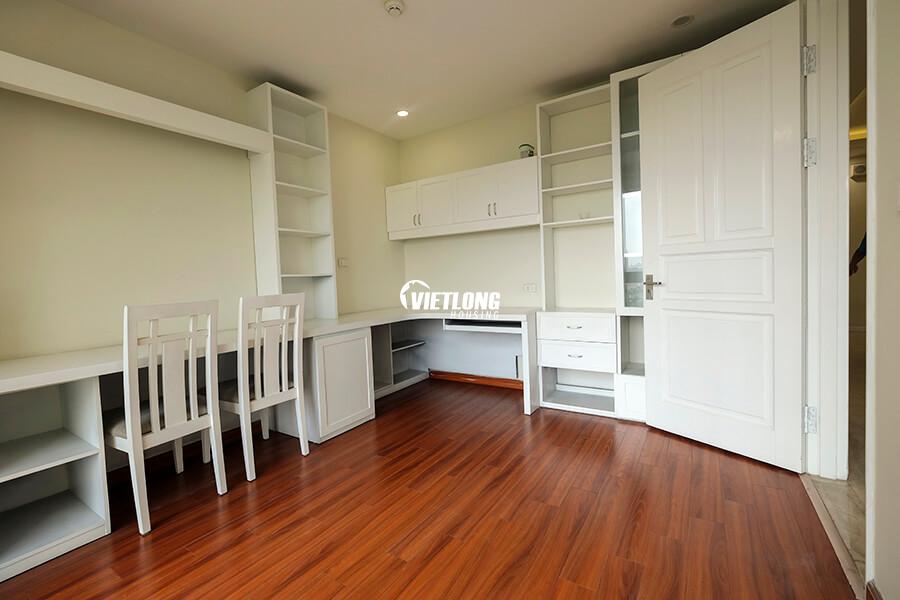 Cho thuê căn hộ 182m2 4 phòng ngủ đủ đồ tại P2 (9)