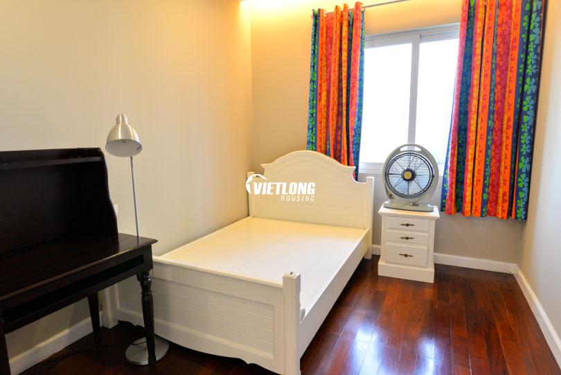 Căn hộ 153m2 3 phòng ngủ phòng khách rộng cho thuê (5)