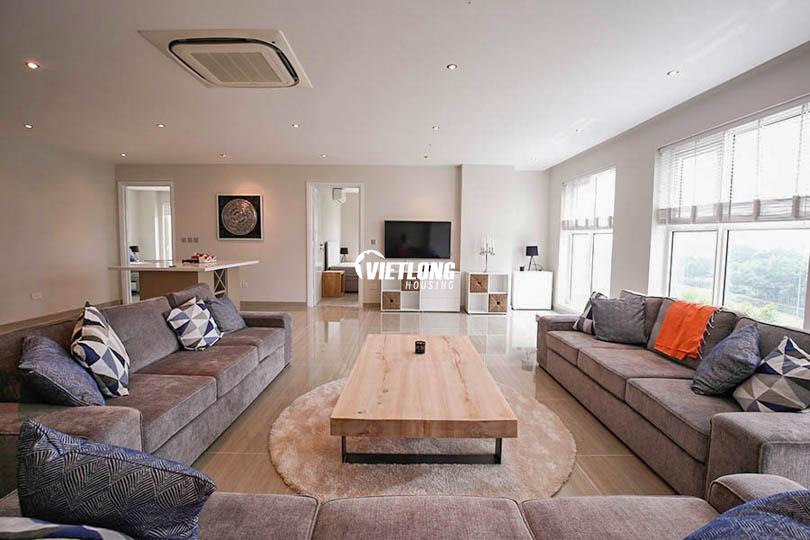 Căn hộ sang trọng phòng khách rộng nhiều ánh sáng cho thuê tại L3 Ciputra (2)